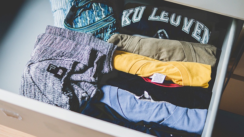 Depozitare haine Descopera cum sa depozitezi hainele rapid si eficient intr-un spatiu redus (2)