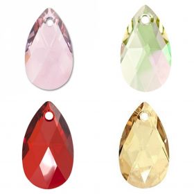 Pandantiv Swarovski, 14 mm, Culori: Light Siam (1 bucata) Cod: 6748 Pandantiv Swarovski, 22 mm, Diferite Culori (1 bucata) Cod: 6106