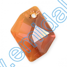 Swarovski Elements - 6866 (72 bucati/pachet) Culoare: Peridot Swarovski Elements - 6680-MM40 (12 bucati) Culoare: Crystal Copper