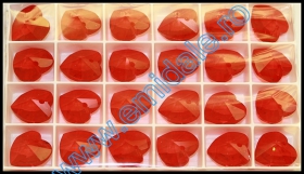 Cristale fara Adeziv 2035, Marimea: 20 mm, Culoare: Crystal Bermuda Blue (40 buc/pachet) Pandant 6202, Marimea: 18x17.5 mm, Culoare: Light Siam (72 buc/pachet)