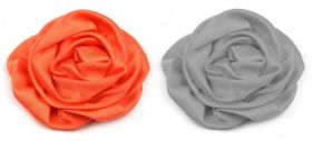 Aplicatie Brodata, lungime 29 cm (6 buc/pachet) Cod: 11644 Trandafiri din Satin, diametru 7 cm (10 bucati/pachet)