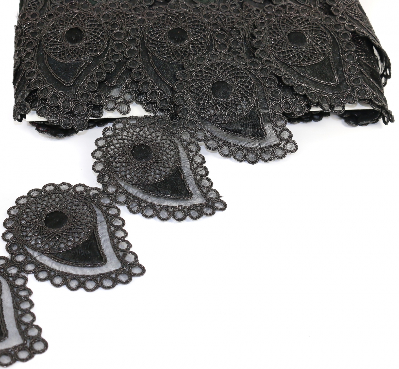 Embrodered Trim/Border, width 8.2 cm (1 m/roll)Code: EMI39947