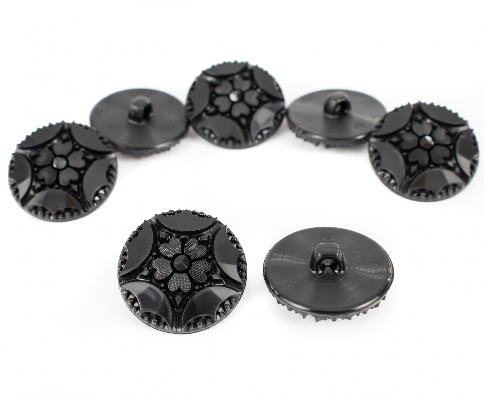 Plastic Shank Button, Size 48Lin (50 pcs/pack)Code: BP518