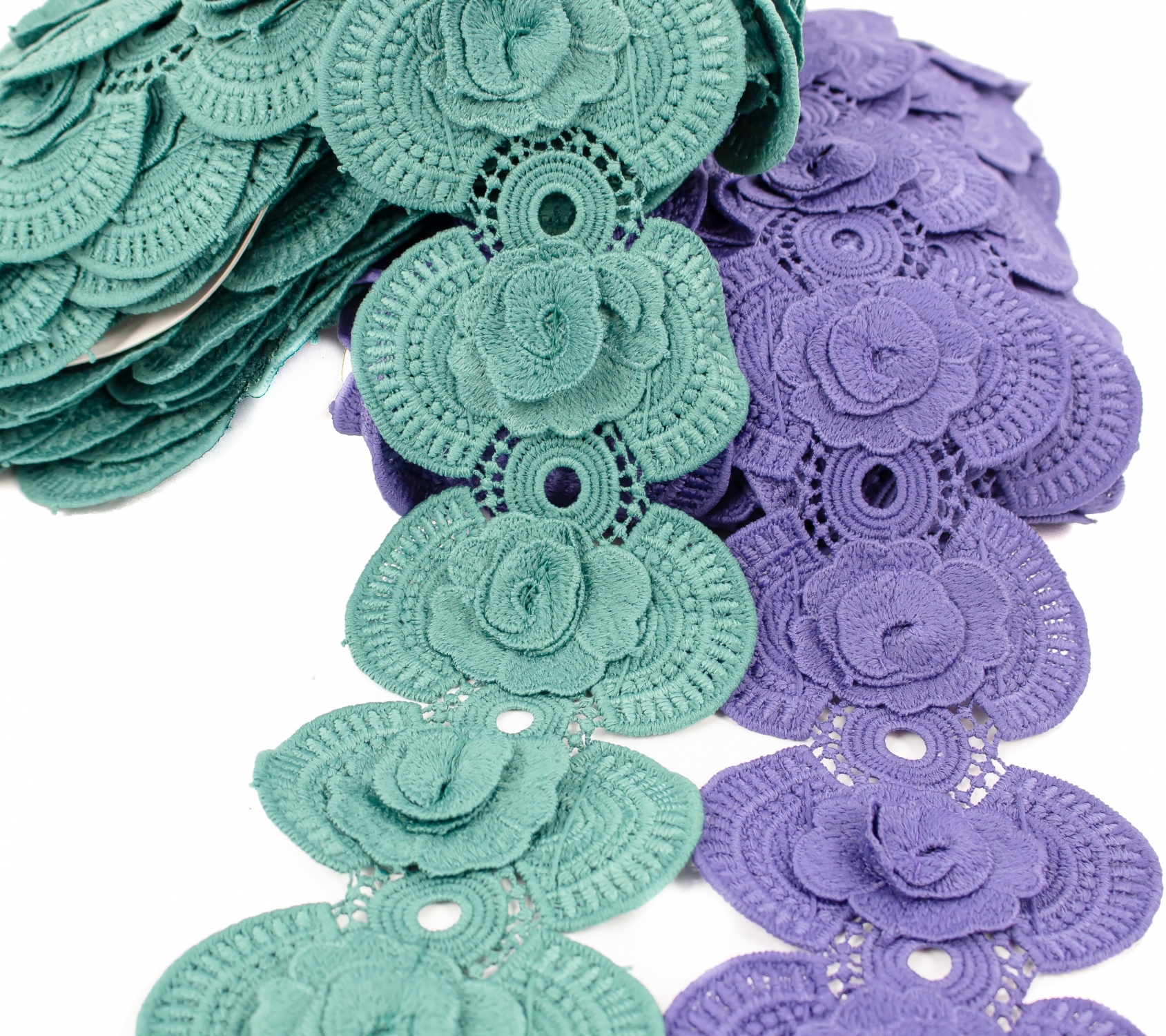 Border Lace Embroidered 3D, 10 cm (1 m/roll) Code: A012-0109
