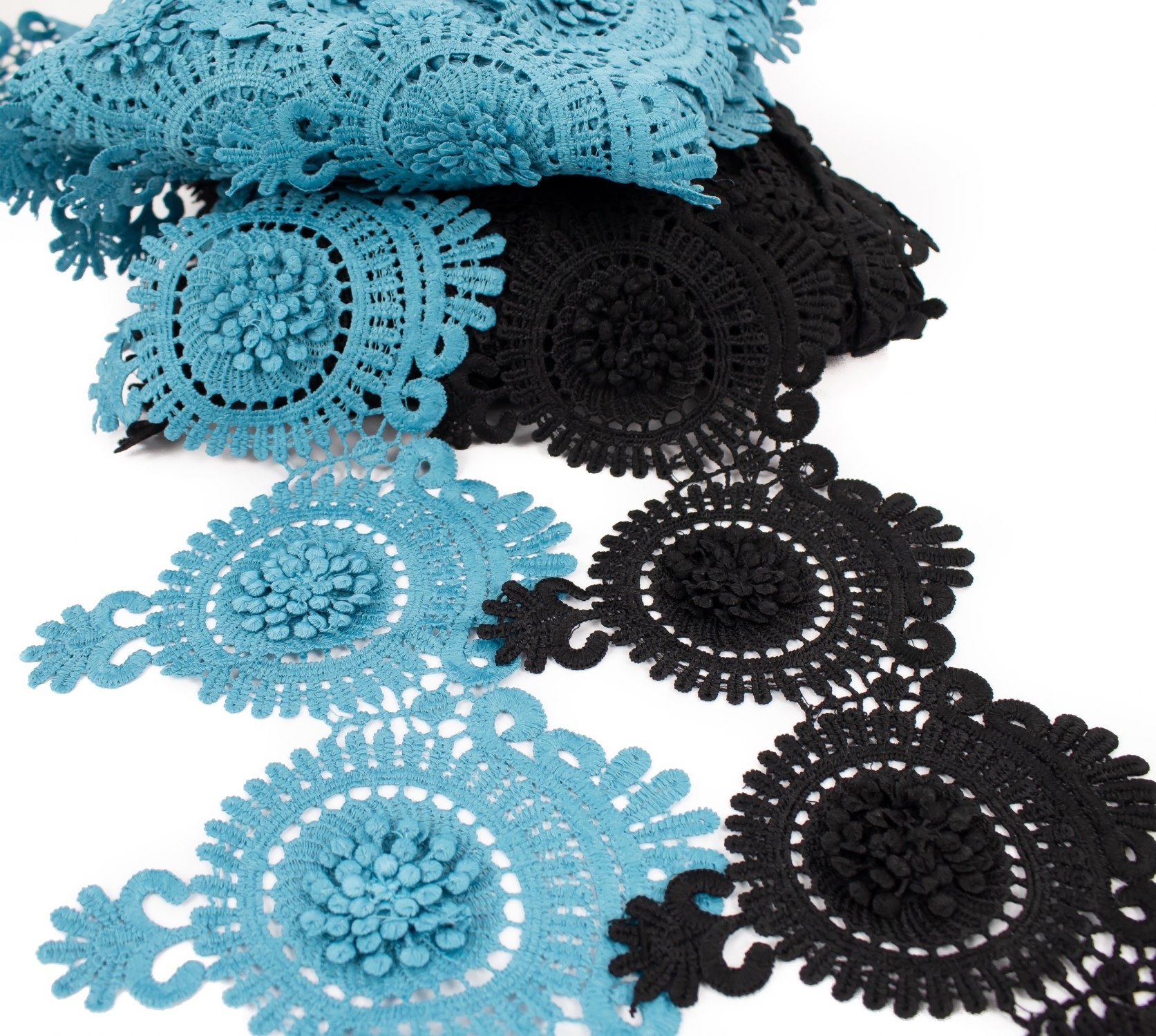 Border Lace Embroidered 3D, 16 cm (1 m/roll) Code: A012-0048