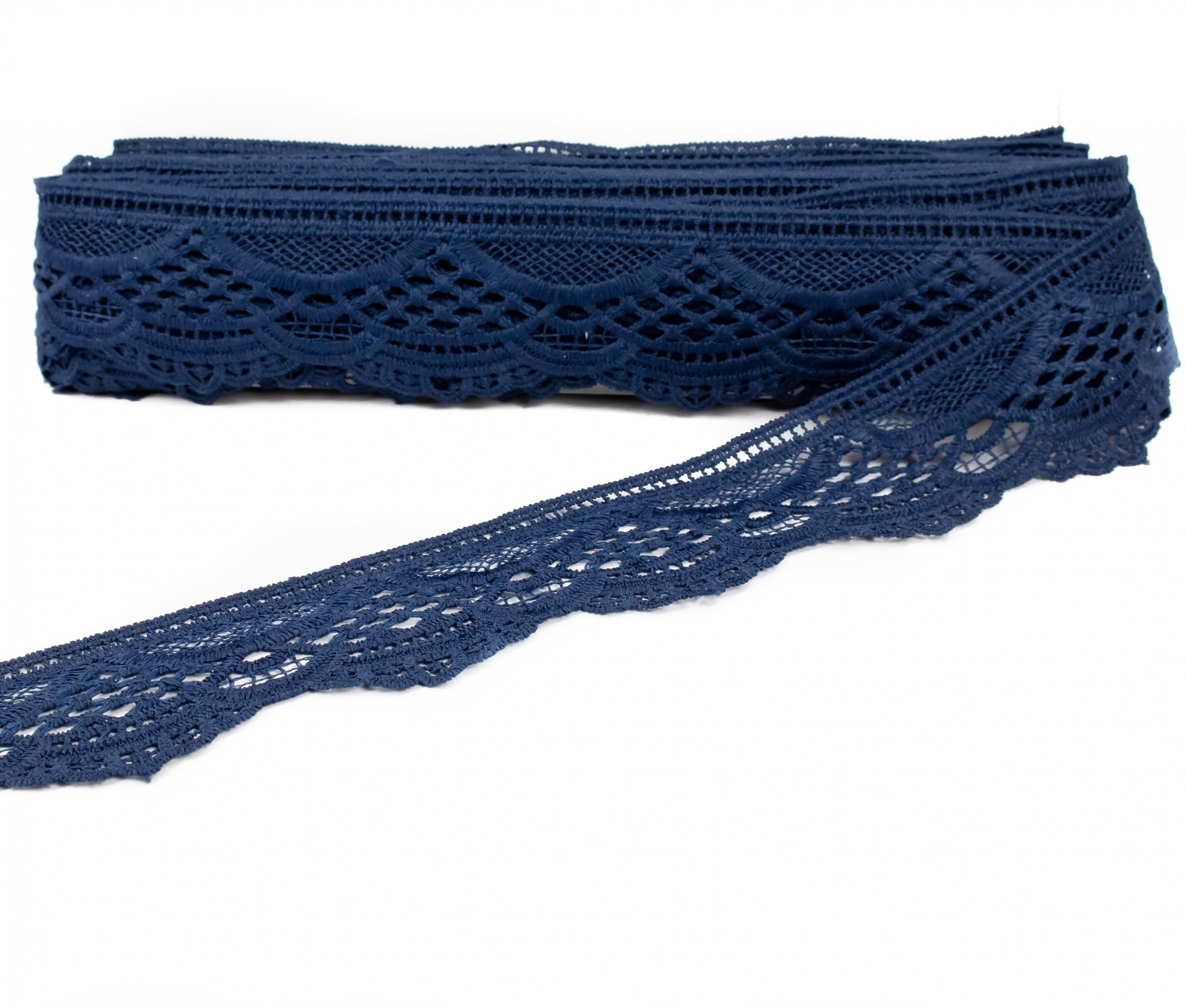 Dantela Brodata, latime 5 cm (13.72 metri/rola) Cod: 6303-0300 - 6
