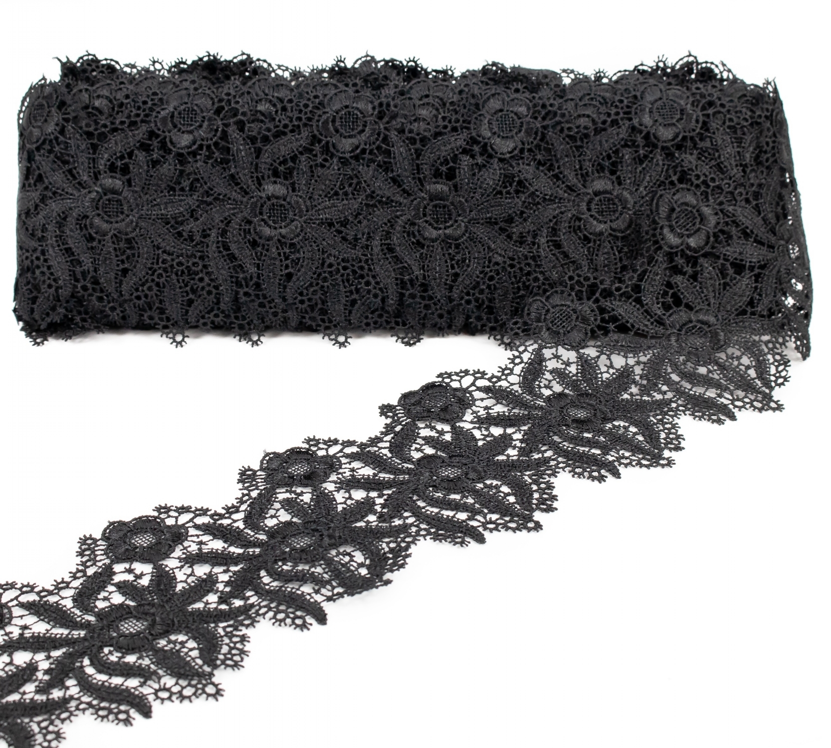 Dantela Brodata, latime 8.5 cm (13.72 metri/rola) Cod: 6304-0167 - 2