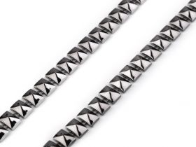 Pasmanterie cu Fir Metalic, 40 mm (13.716 metri/rola) Cod: LA4878 Banda Decorativa Piramida, 8 mm (9 metri/rola)Cod: 510539