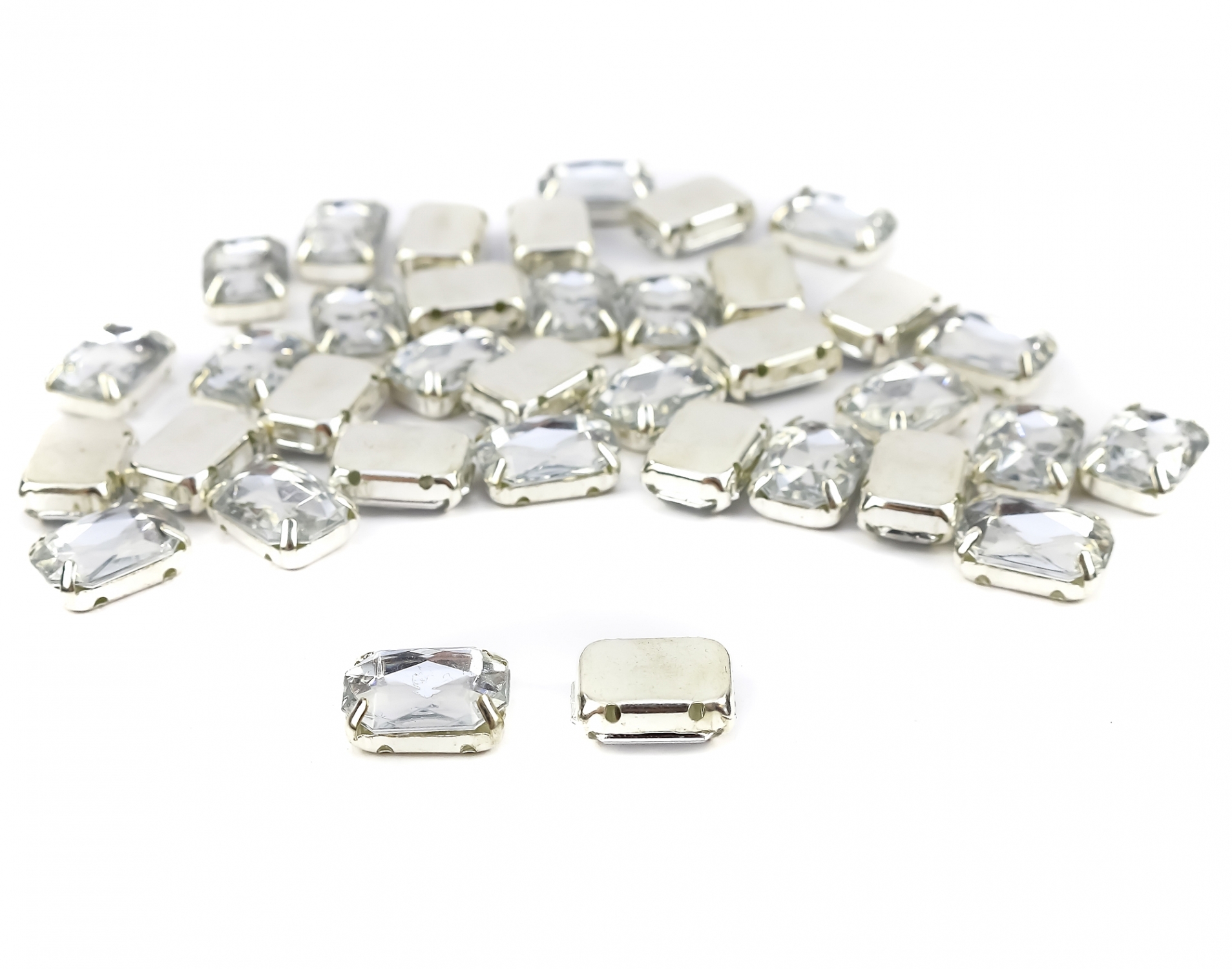 Sew-on Crystals, Size 6x8 mm (100 pcs/pack)Code: R11785