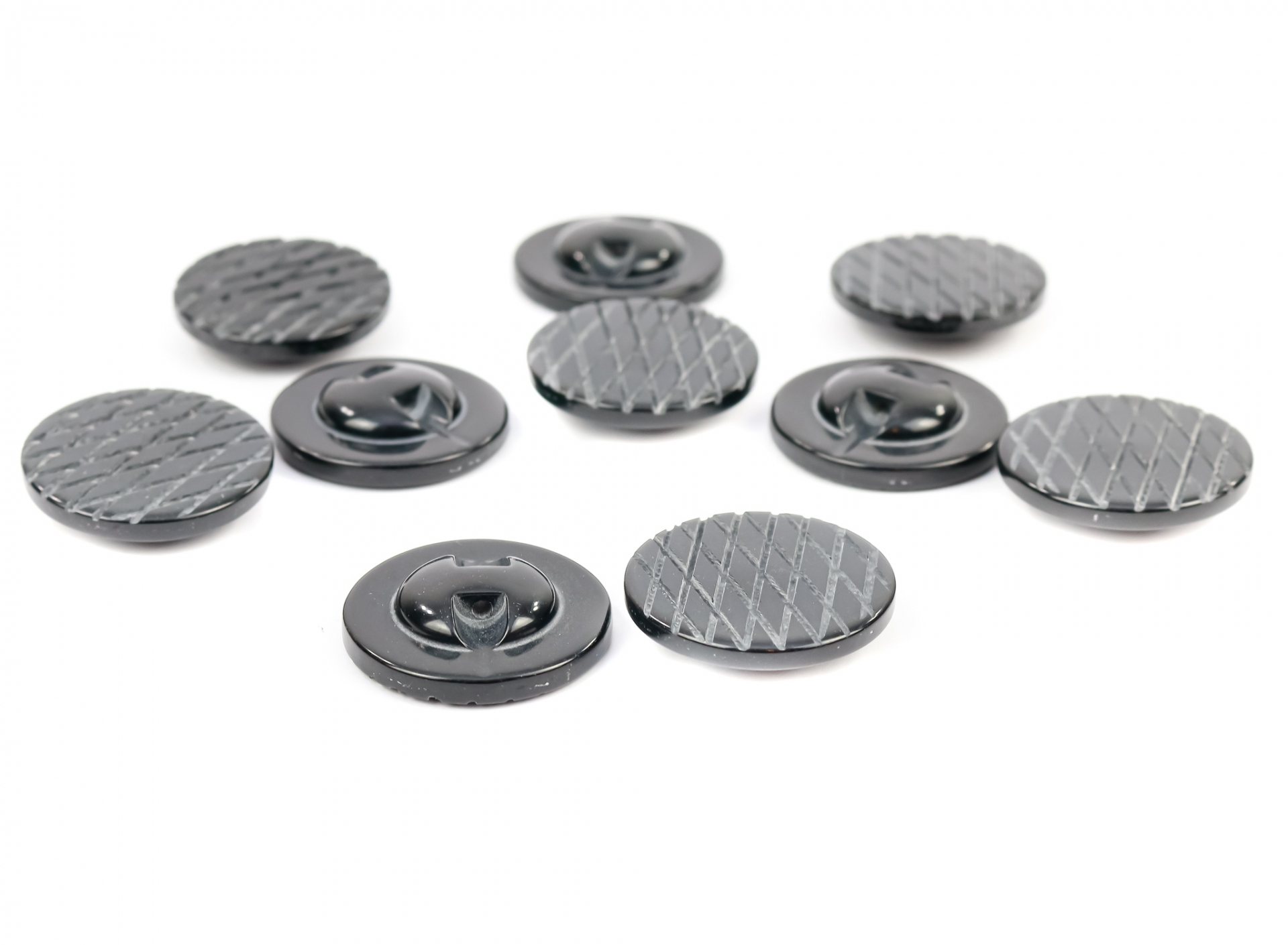 Plastic Shank Buttons, size 32L (100 pcs/pack)Code: 0311-1196