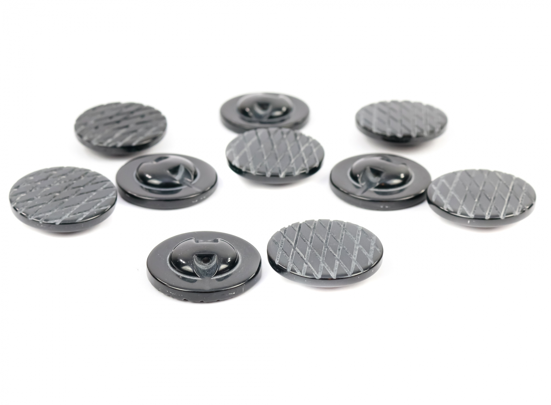 Plastic Shank Buttons, Size: 48 Lin (100 pcs/pack)Code: 06-273