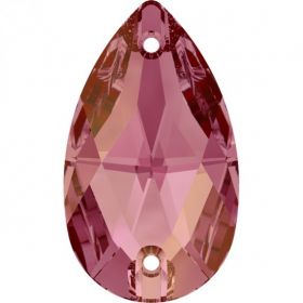 Pandantiv Swarovski, 20 mm, Culoare: Crystal (1 bucata)Cod: 6704-MM20 Cristale de Cusut Swarovski, 18x10.5 mm, Culoare: Crystal Lilac Shadow (1 bucata)Cod: 3230