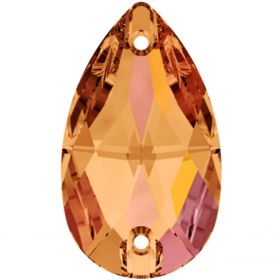 Cristale de Lipit Swarovski, Marimea: 14 mm, Culoare: Crystal (1 bucata)Cod: 2808 - Cristale de Cusut Swarovski, 18x10.5 mm, Culoare: Crystal Astral Pink (1 bucata)Cod: 3230