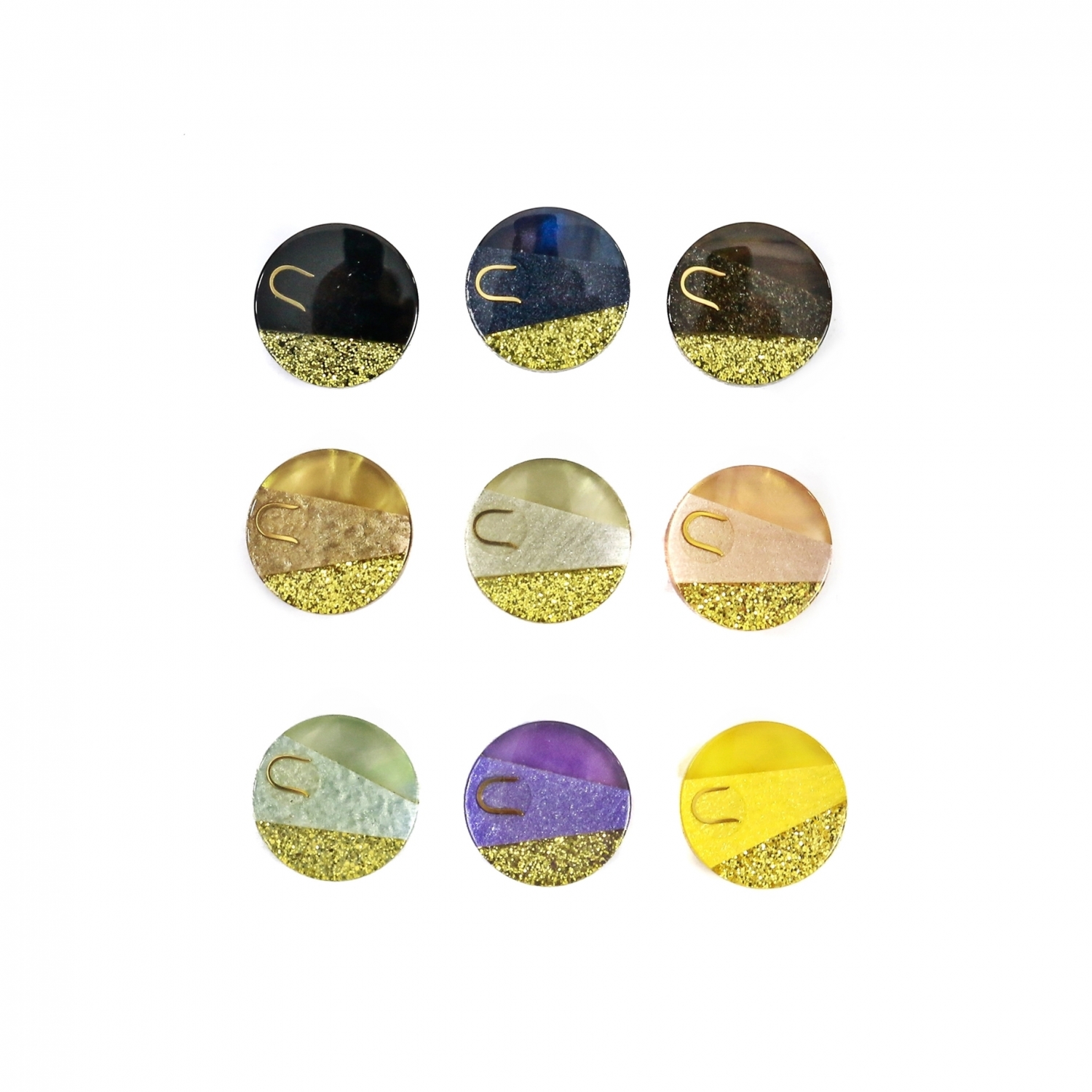 Plastic Shank Buttons, Size: 24 Lin (50 pcs/pack)Code: 9007/24