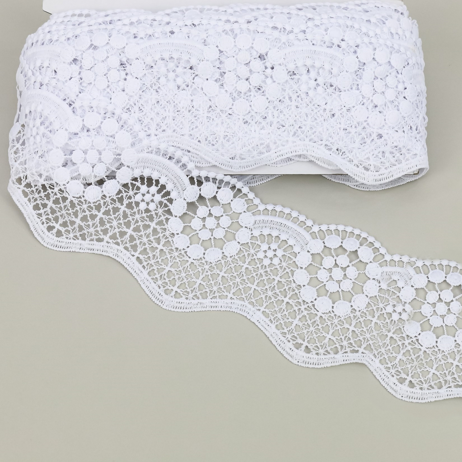 Lace, width 95 mm (13.72 m/roll)Code: 0575-4216