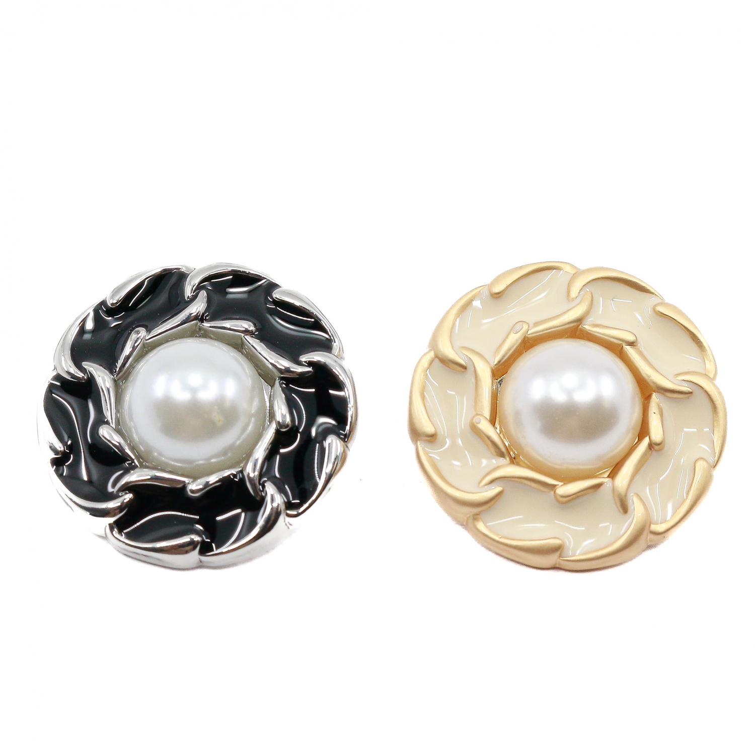 Pearl Shank Buttons, 17 mm (75 pcs/pack) Code: MC1781/28