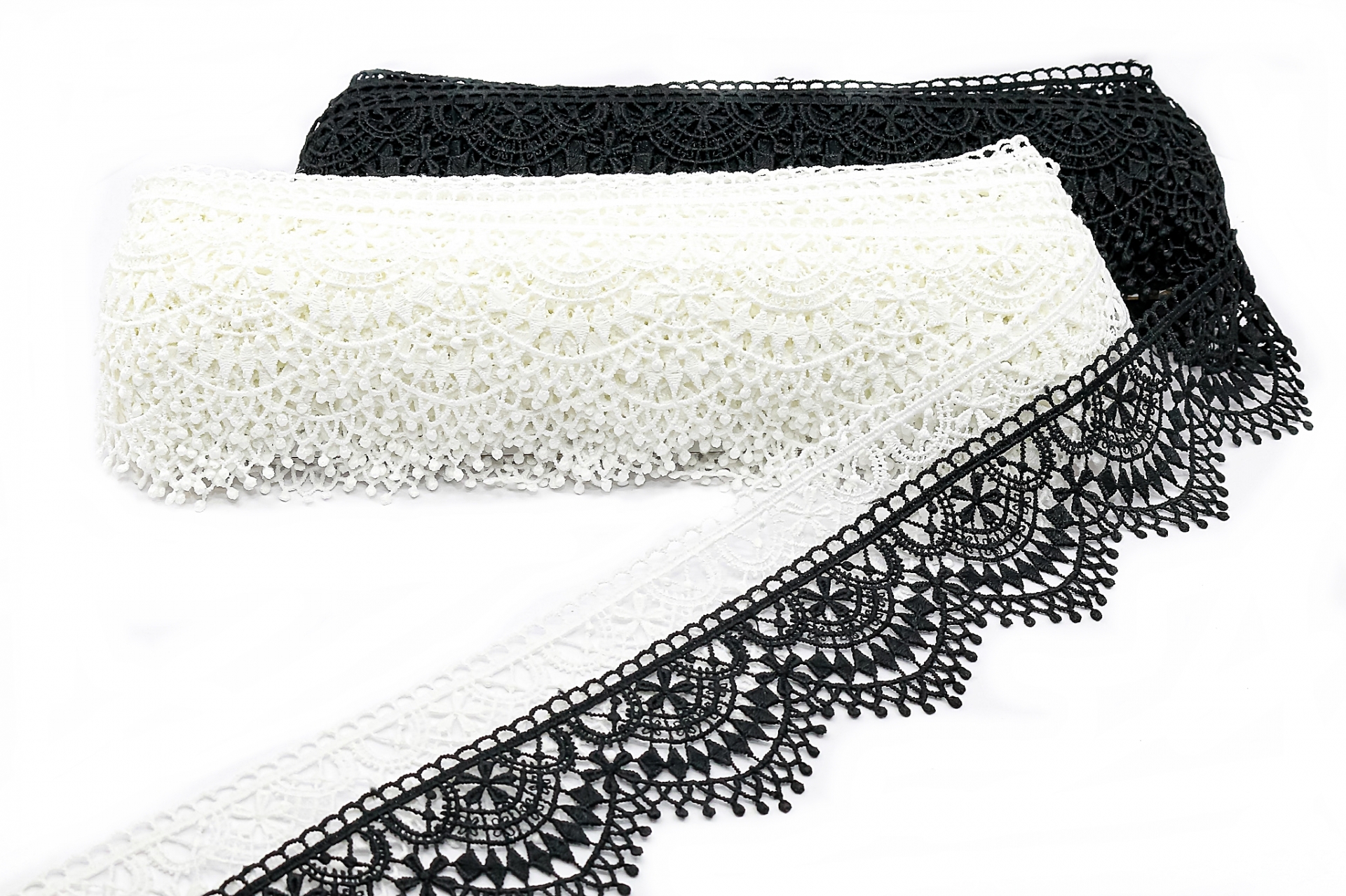 Lace, width 57 mm (13.72 m/roll)Code: 6303-0879