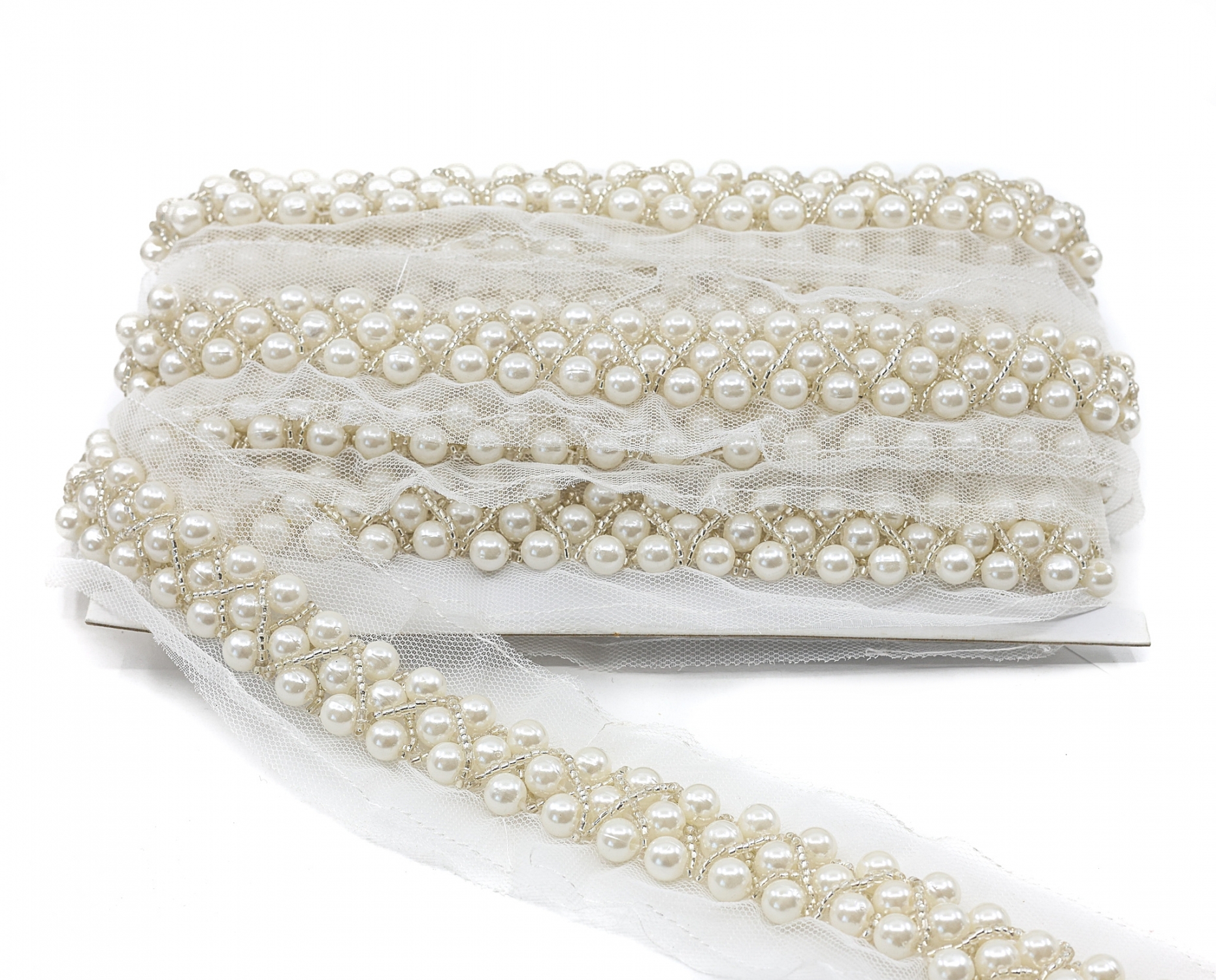 Pasmanterie cu Perle si Margele Cusute pe Tul (4.85 m/rola)Cod: LA5478