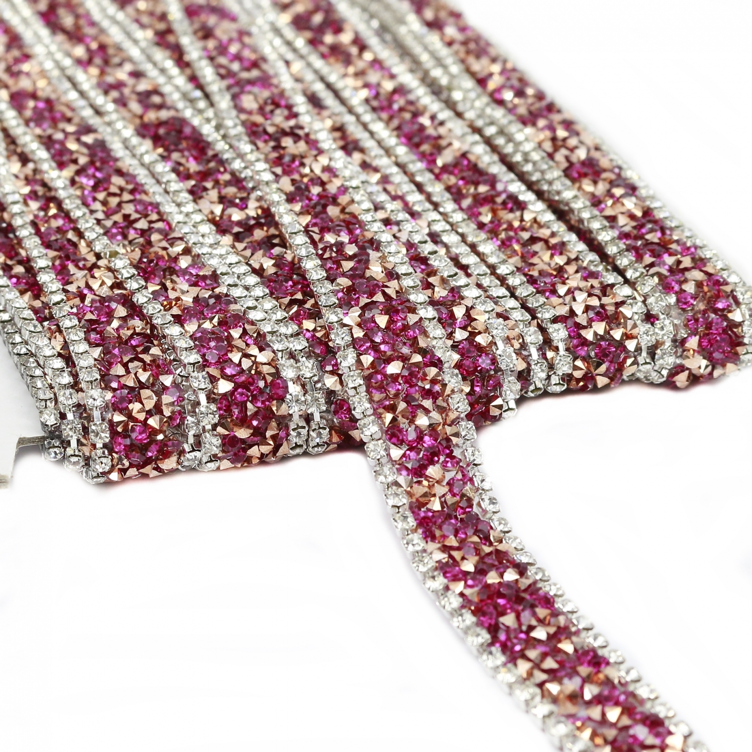 Pasmanterie Termoadeziva cu Strasuri, 15 mm (17.74 metri/rola)Cod: LA3300