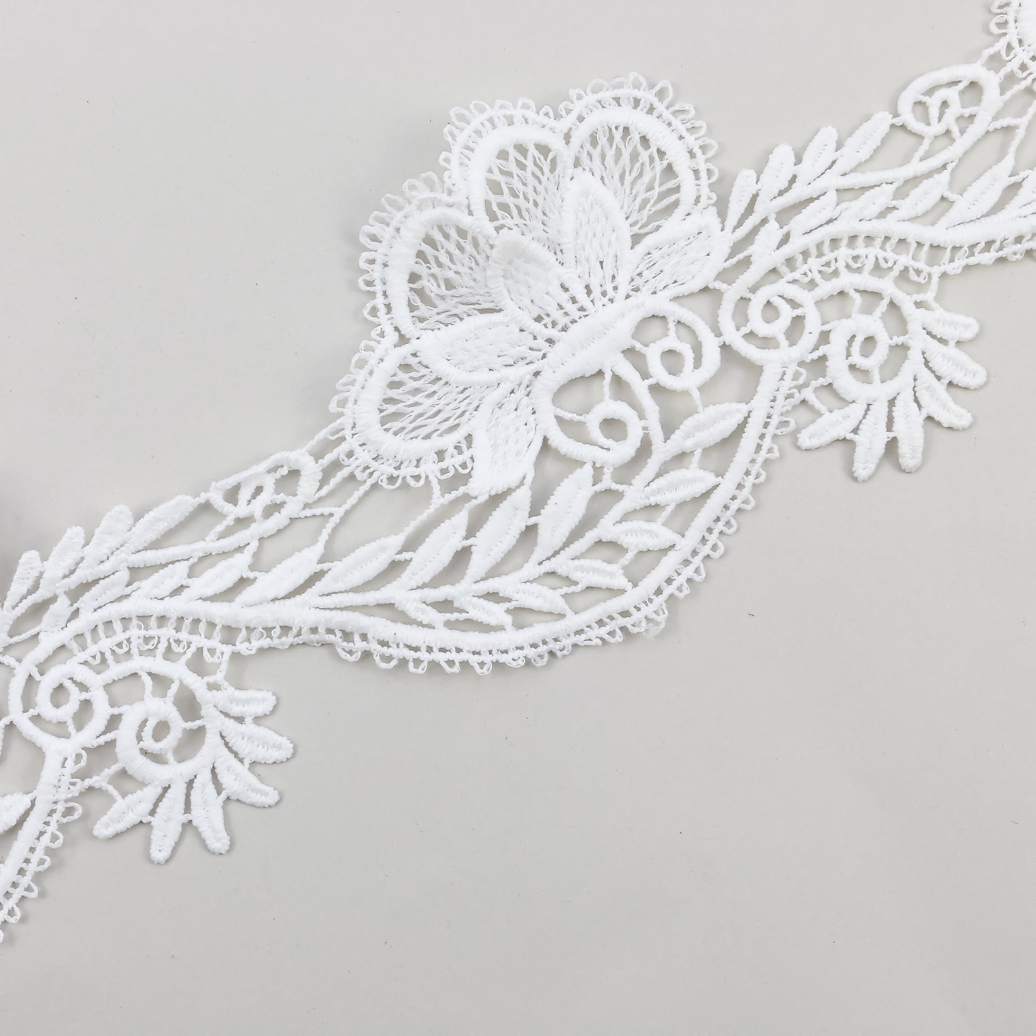 Border Lace Embroidered, width 8 cm (13,72 meters/roll)Code: HX078 - 13