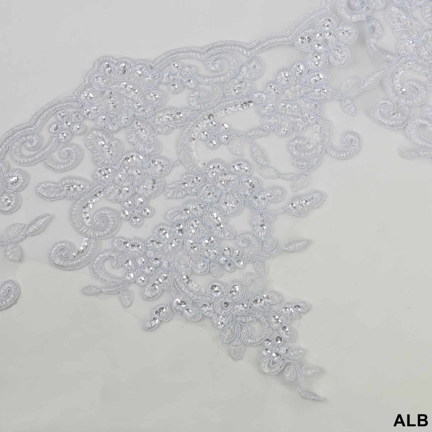 Dantela cu Paiete, latime 26 cm (13.60 metru/rola)Cod: LA4629