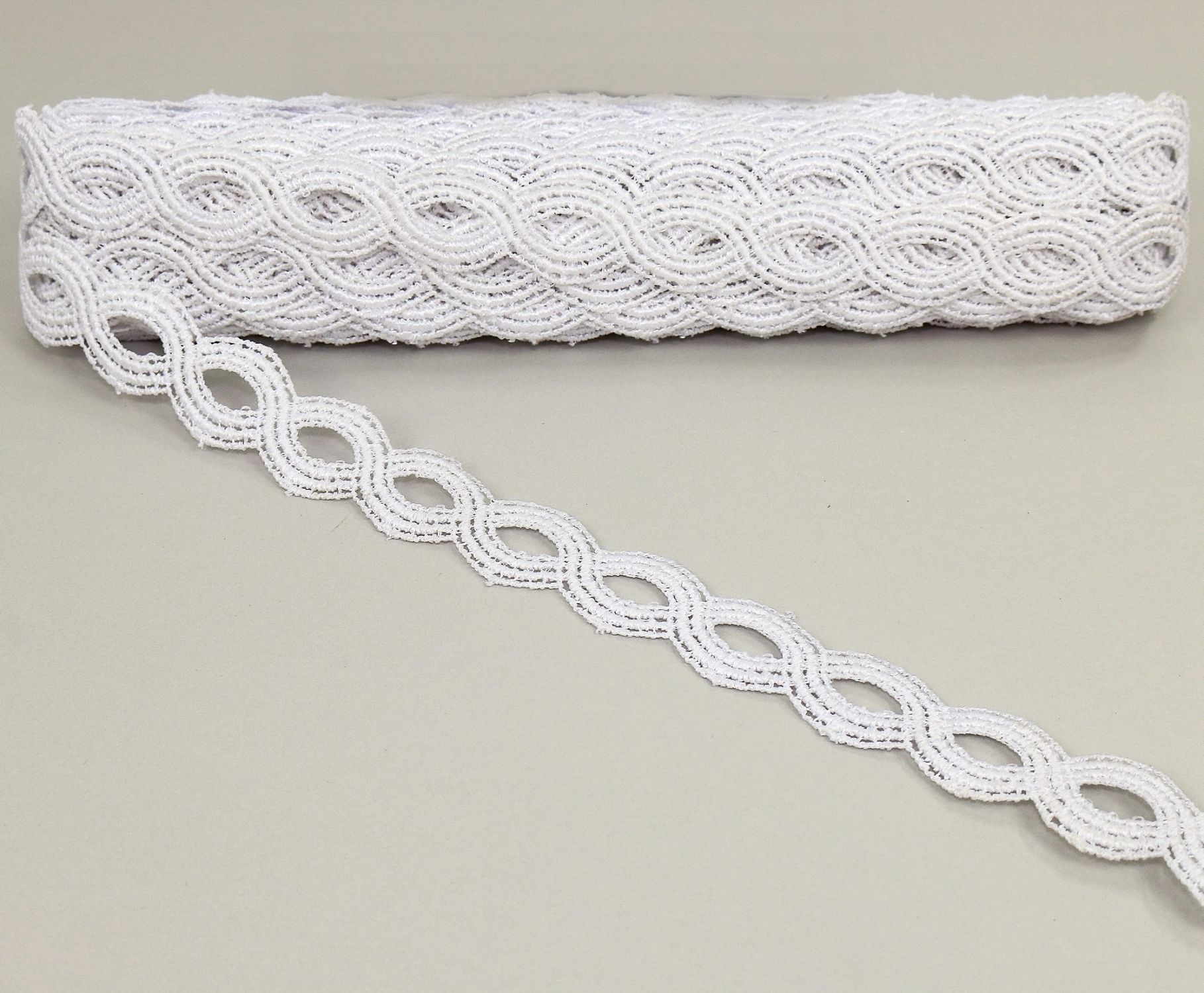 Lace, width 25 mm (13.72 m/roll)Code: 0575-1168